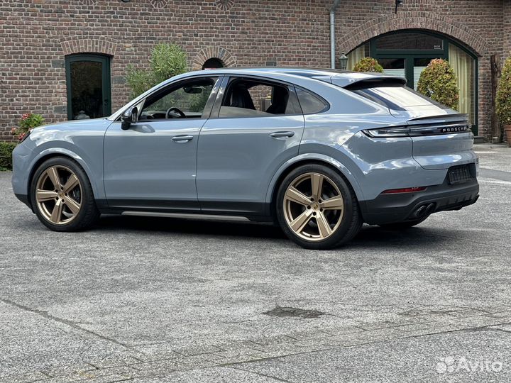 Porsche Cayenne 3.0 AT, 2024, 18 500 км