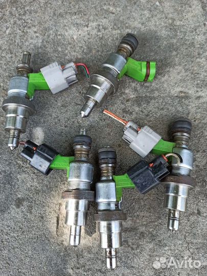 Комплект форсунок на двигатель 1az-fse 2az-fse toy