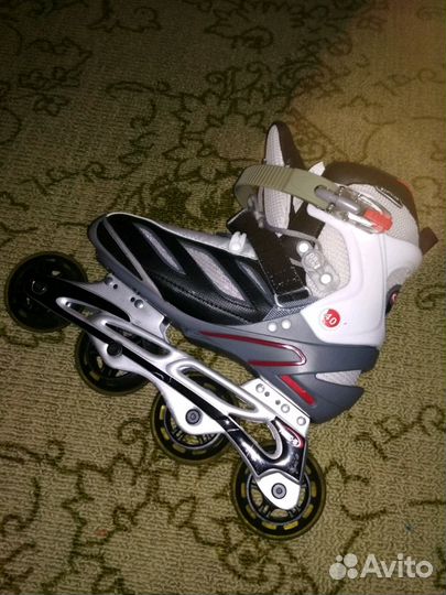 Новые роликовые коньки