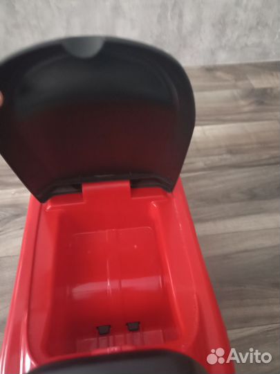 Машинка каталка толокар