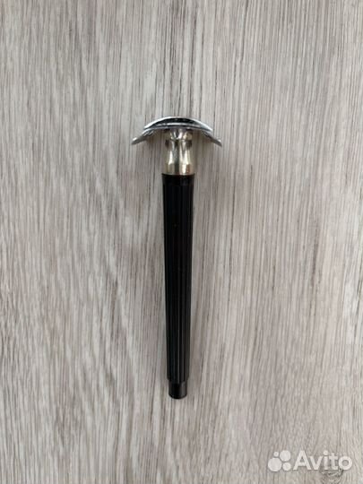 Бритвенный станок, Т-образный