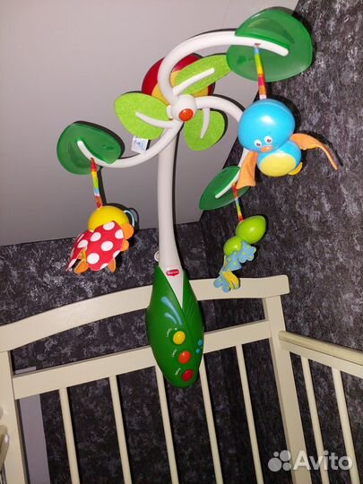 Музыкальный мобиль на кроватку tiny love