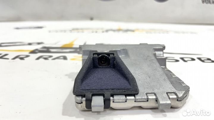 Камера переднего вида Mercedes-Benz E Class W212