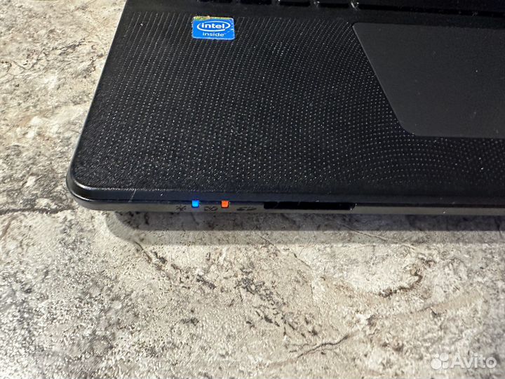 Ноутбук Acer Packard Bell ZYL