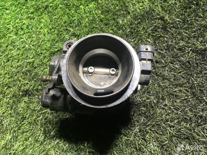 Заслонка дроссельная Renault Logan