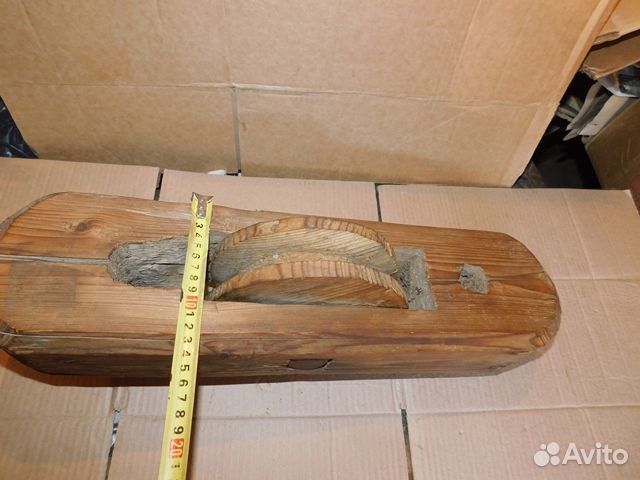 Старинный блок-таль для поднятия грузов и тяжестей