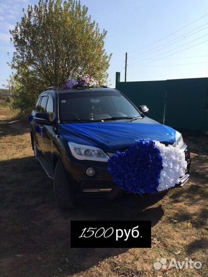 Оформление свадебной машины