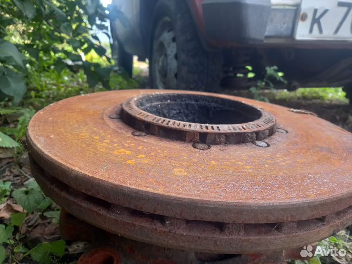 Продается ступица на Даф 95