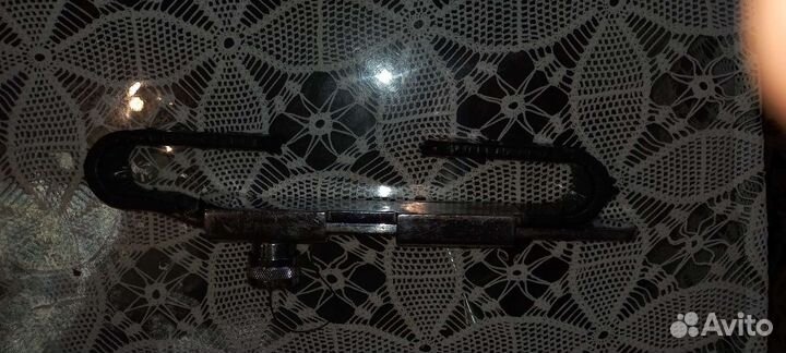 Замок на ворота грузовика