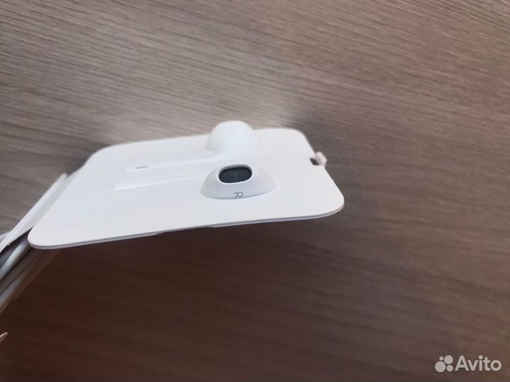 Apple наушники Earpods ligtning новые