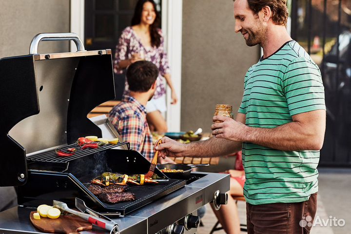 Газовый гриль Char-Broil Professional core 3B