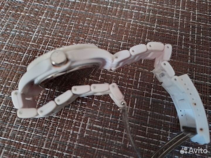 Часы Sekonda 4779.28 DLX белые