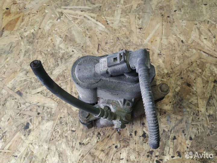 Суппорт задний VW Passat CC