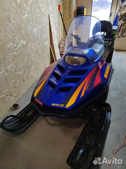 Снегоход Arctic cat 550