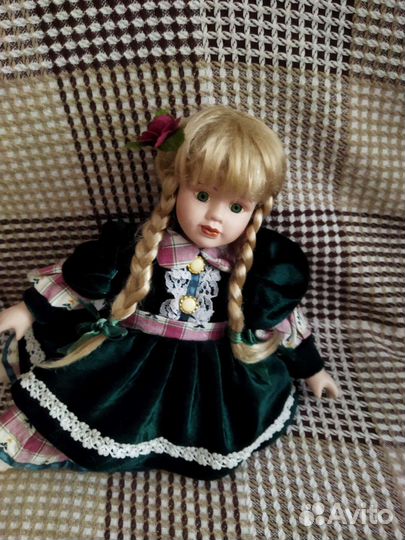 Куклы фарфоровые