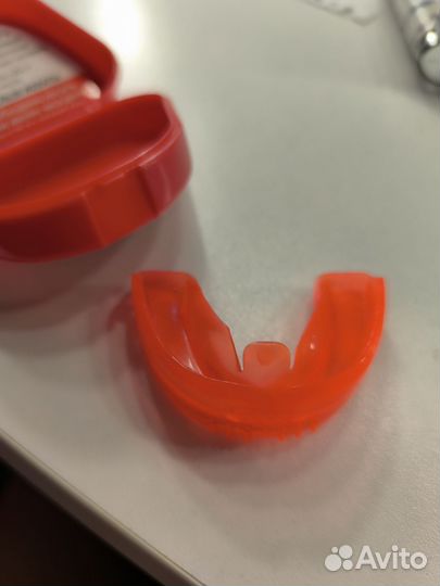 Трейнер т4к красный