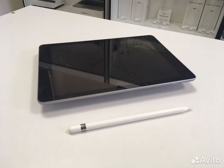 iPad 6 WiFi 32gb Space Gray + Pencil 1st GEN