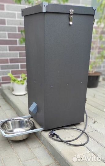 Кормушка для собак автоматическая (новая)