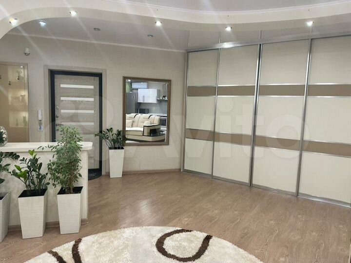 3-к. квартира, 104,5 м², 1/5 эт.