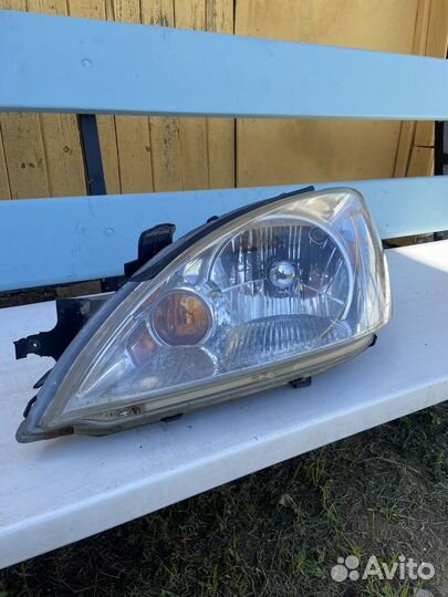 Фара mitsubishi lancer 9