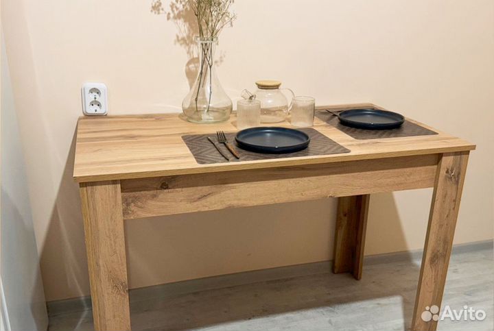 Стол кухонный новый