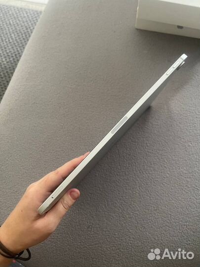 iPad pro 11 2018 64gb wifi +sim