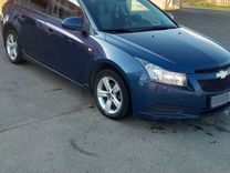 Chevrolet Cruze 1.6 AT, 2011, 250 000 км, с пробегом, цена 750 000 руб.