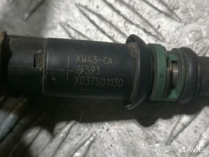 Форсунка двигателя Jaguar S-type 1999 2008