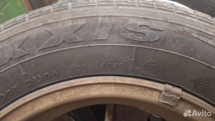 Продам колеса литье R14 резина Maxxis