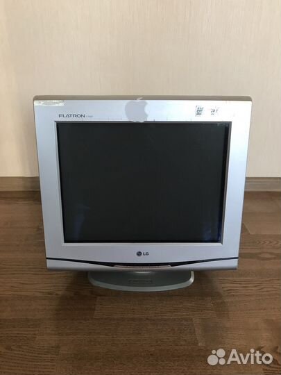 Монитор для компьютера LG Flatron F700P