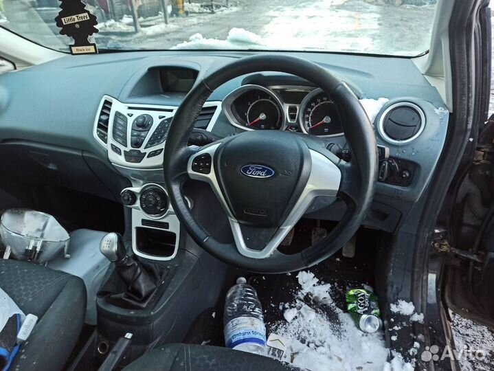 Блок управления двигателем Ford Fiesta 6 2010