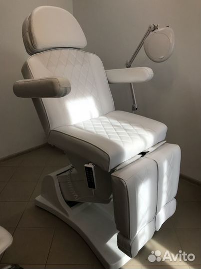 Премиум педикюрное кресло кушетка