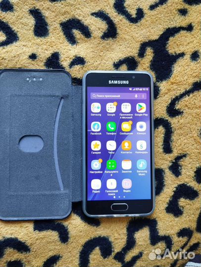 Телефон samsung Galaxy A3 2016