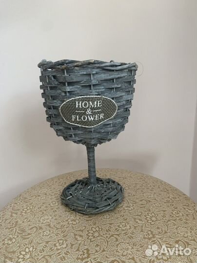 Кашпо плетеное