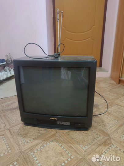 Телевизор бу Sanyo