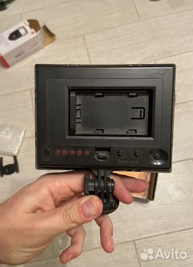 Накамерный светодиодный свет yongnuo yn-160s