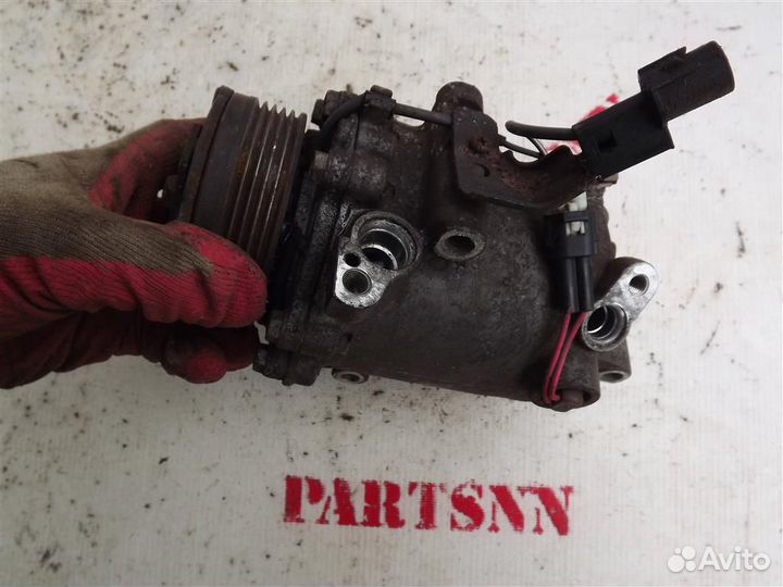 Компрессор кондиционера Митсубиши Лансер 10