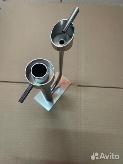 Попугай настольный