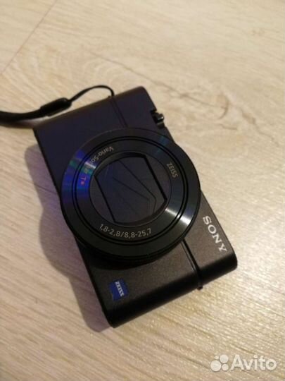 Фотоаппарат Sony RX100 M3