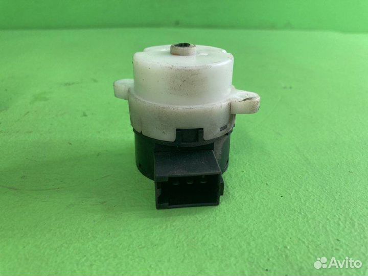 Реле включения двигателя MAN TGA