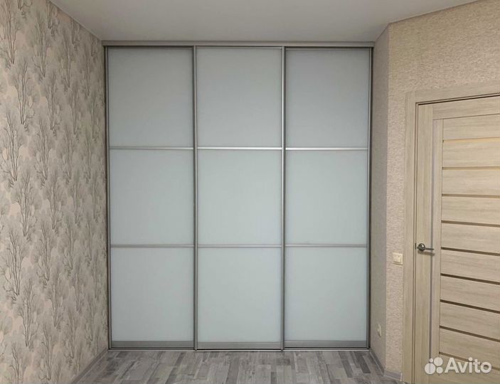 Шкаф купе встроенный