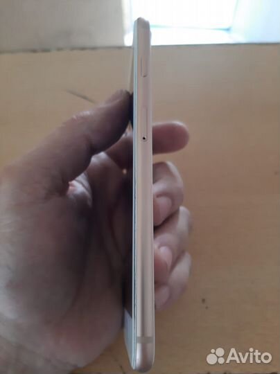 Телефон iPhone 8 plus