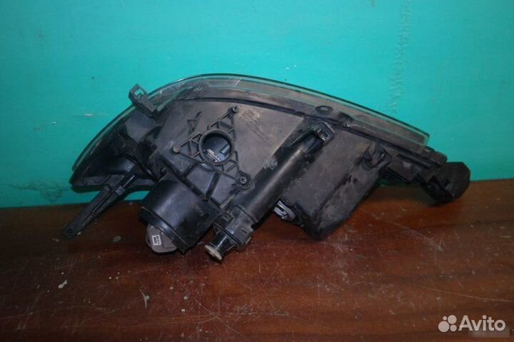 Фара правая Mazda 3 BX 2009