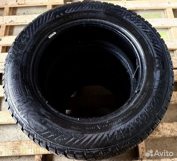 Gislaved NordFrost 100 SUV 225/65 R17