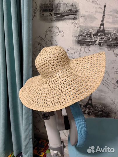 Шляпа с широкими полями