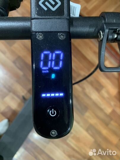 Самокат взрослый электрический