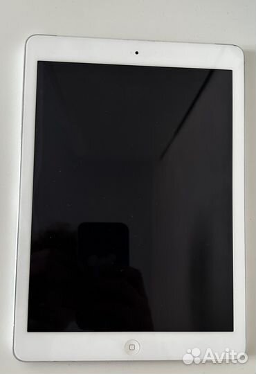 Планшет Apple iPad Air 64Gb Wi-Fi + Cellular