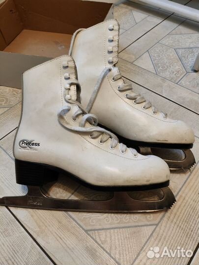 Фигурные Коньки 39 размер