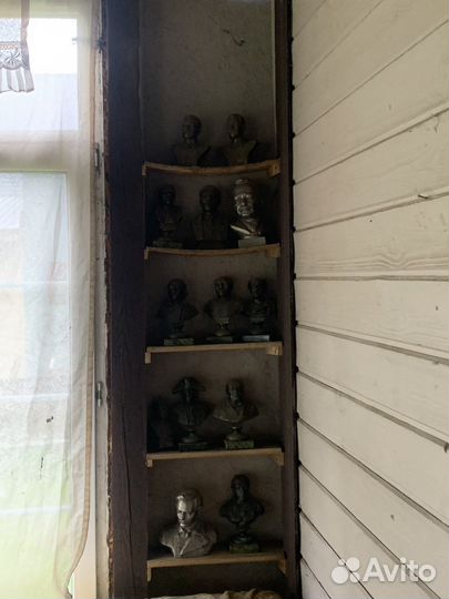 Статуэтка калекуионые