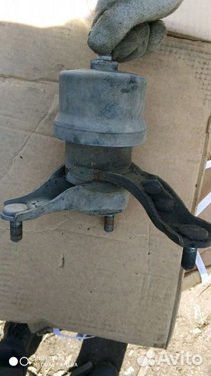 Подушки двигателя